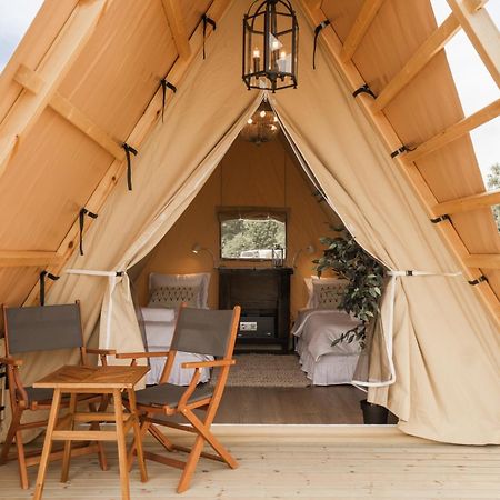 Hotel Mia Glamping Orissaare Exterior foto