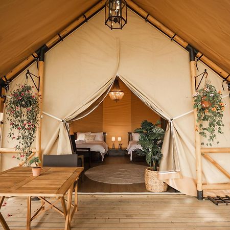 Hotel Mia Glamping Orissaare Exterior foto
