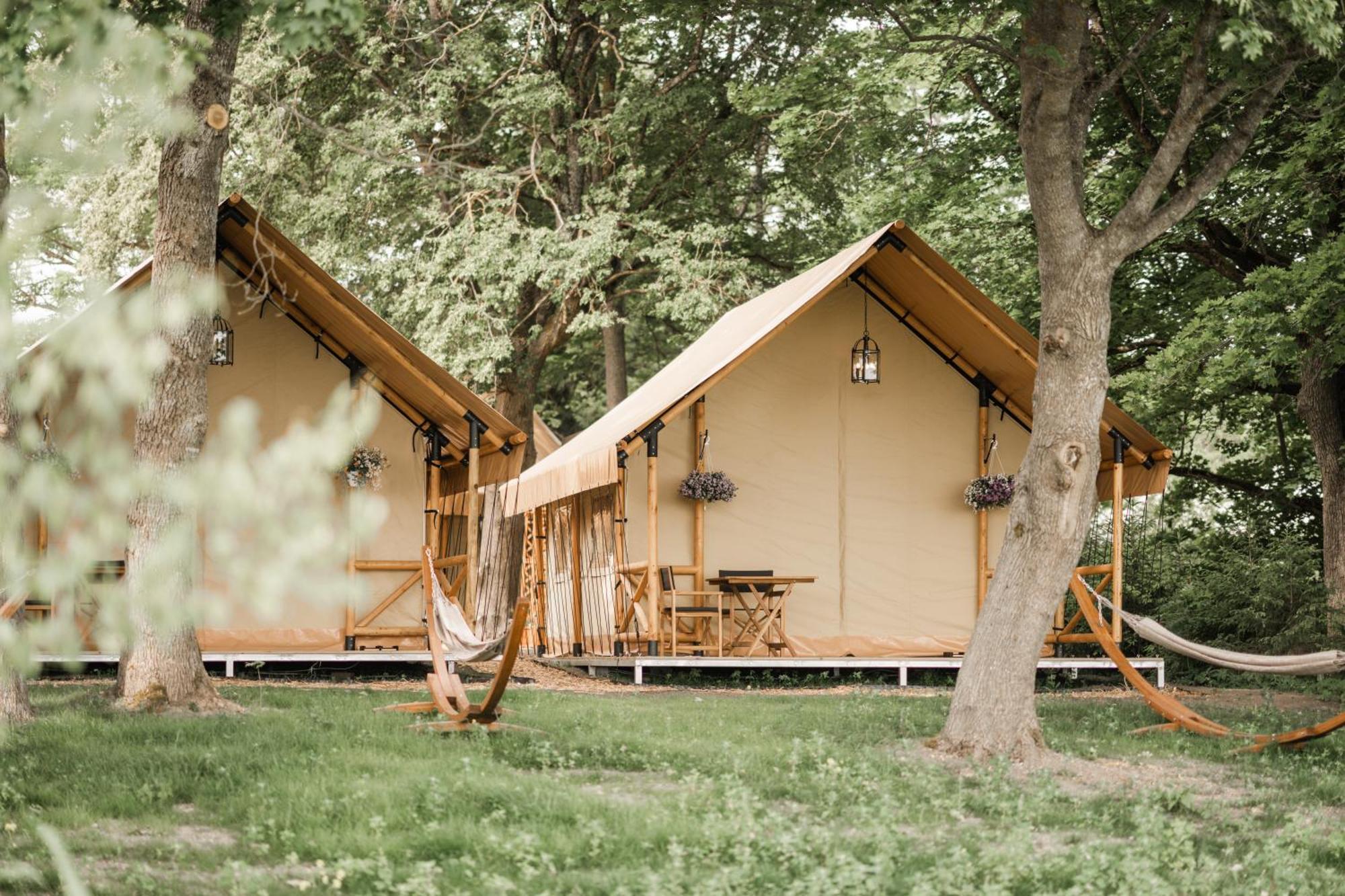 Hotel Mia Glamping Orissaare Exterior foto