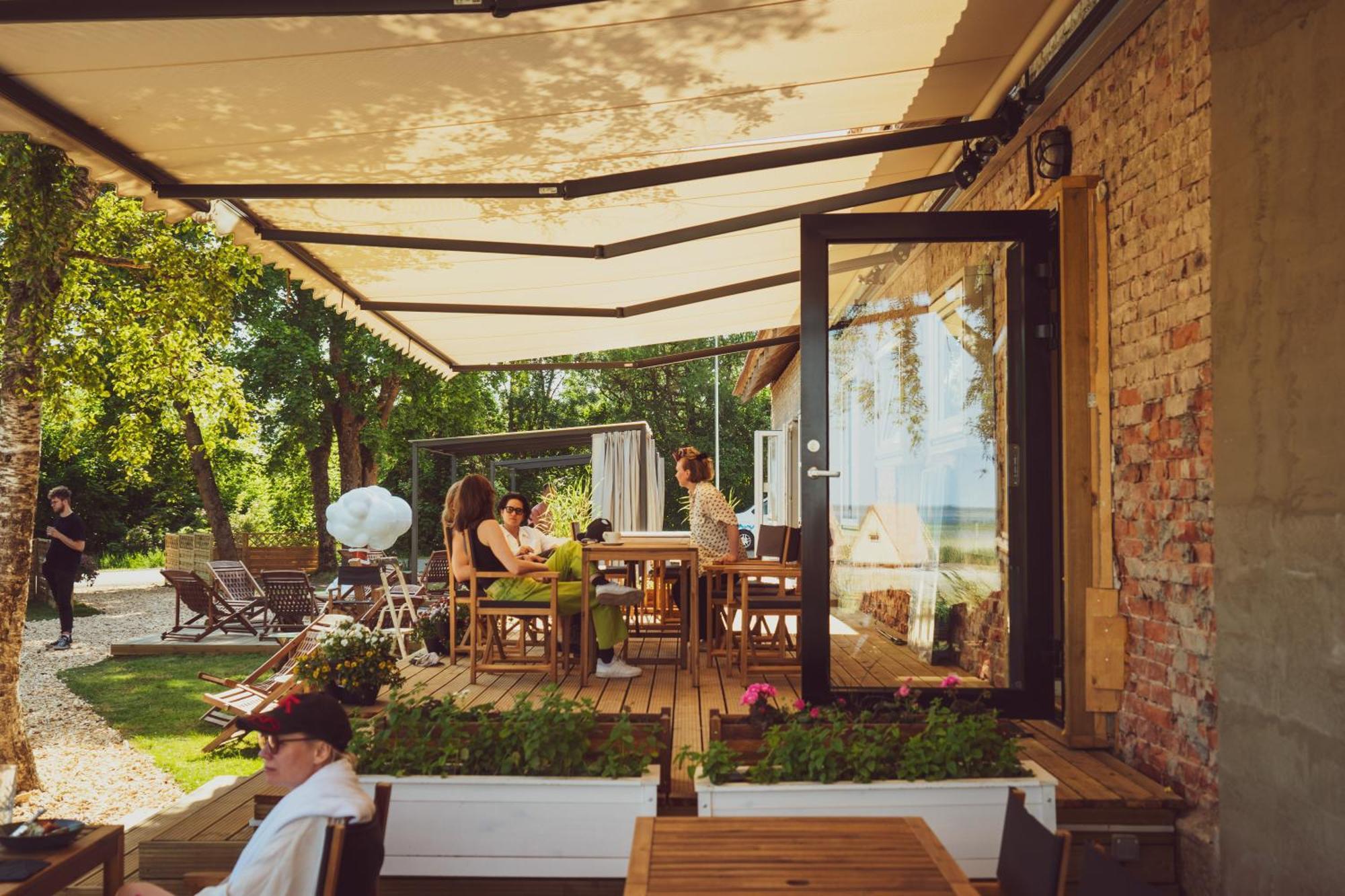 Hotel Mia Glamping Orissaare Exterior foto
