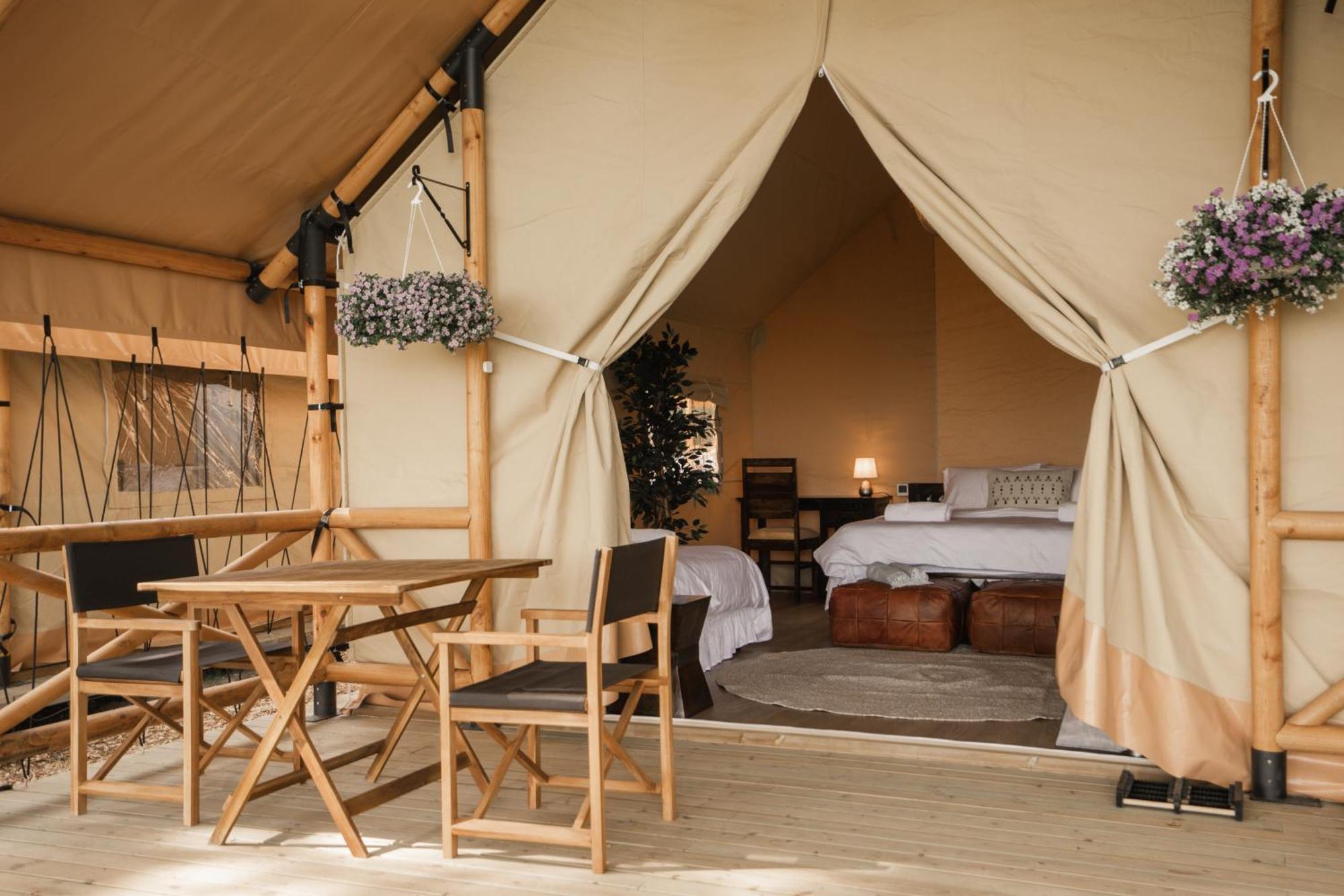 Hotel Mia Glamping Orissaare Exterior foto