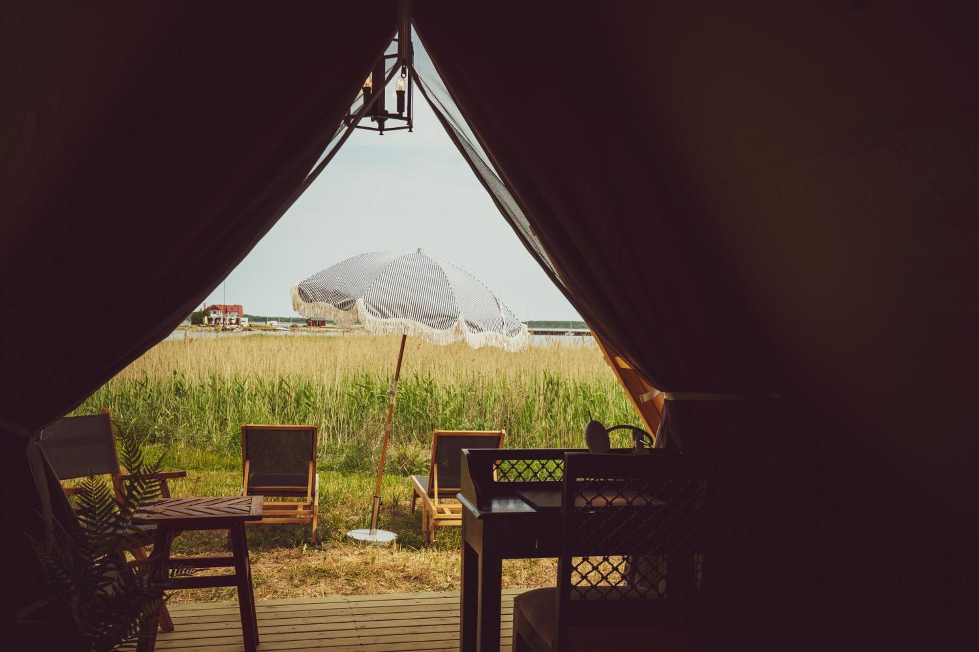 Hotel Mia Glamping Orissaare Exterior foto