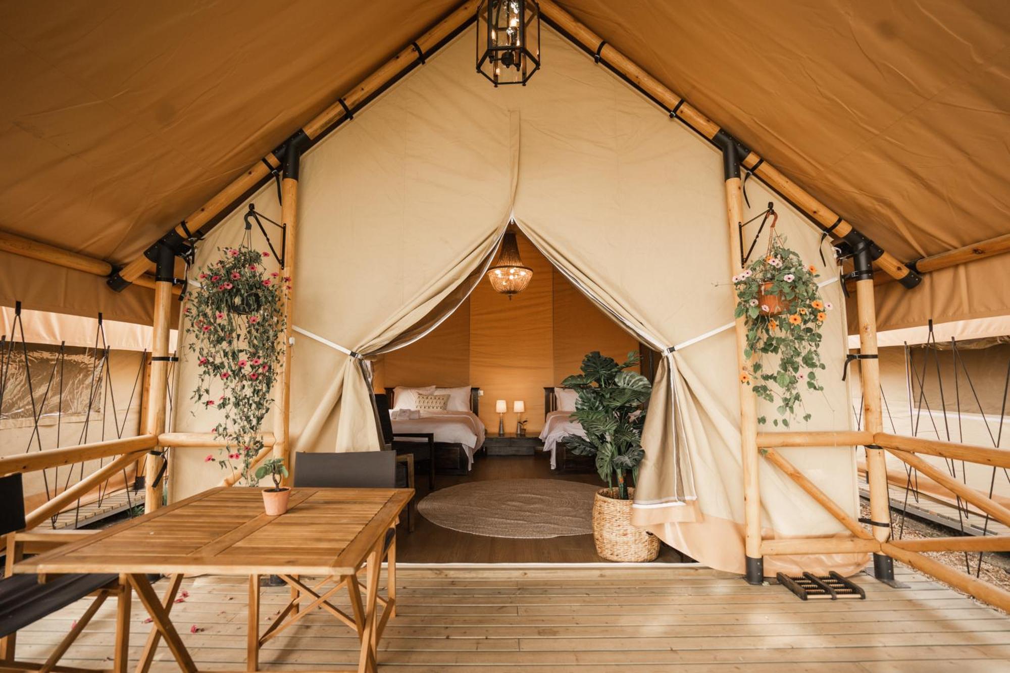 Hotel Mia Glamping Orissaare Exterior foto