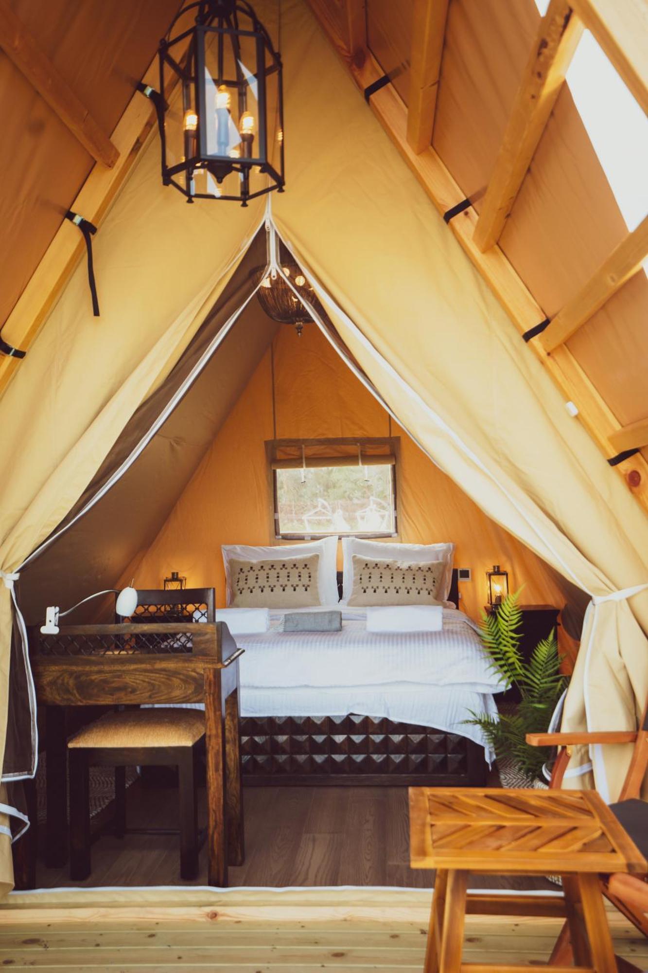 Hotel Mia Glamping Orissaare Exterior foto